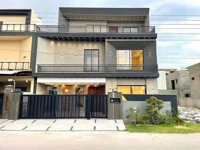 10 Marla Luxury House In Buch Villas Multan