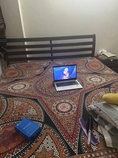 King size bed