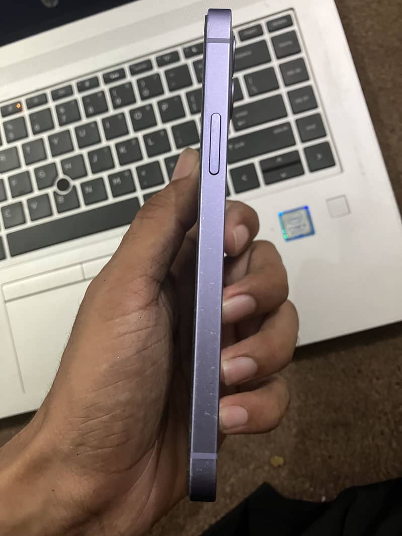 Apple iPhone 12 2