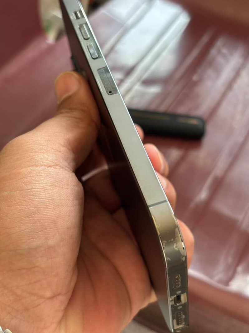 Apple iPhone 13 Pro Max 7