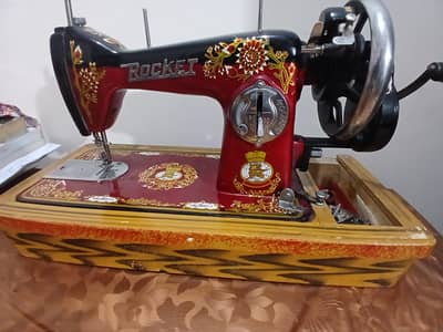 Rocekt sewing machine