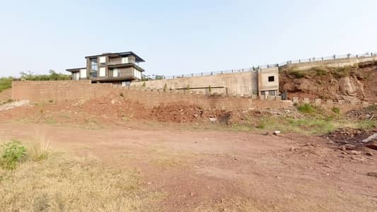 5 Kanal Corner Plot For Sale In Sector B
