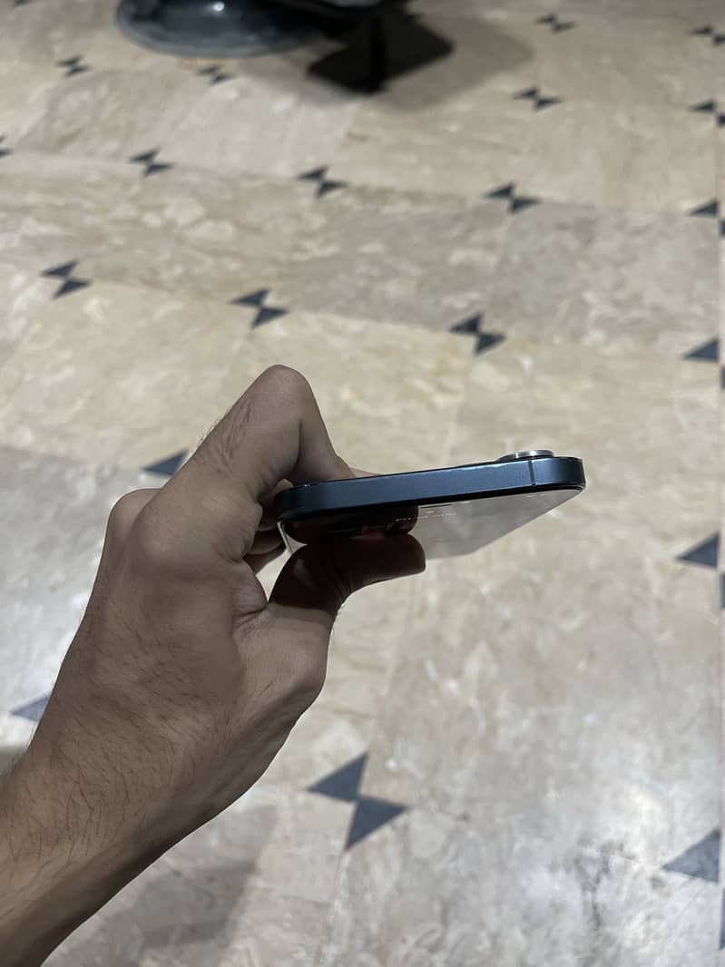 Apple iPhone 12 Pro Max 4