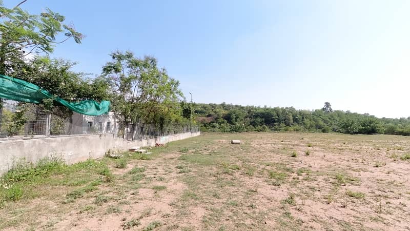 5 Kanal Dead End Corner, Solid & Level Plot For Sale 1