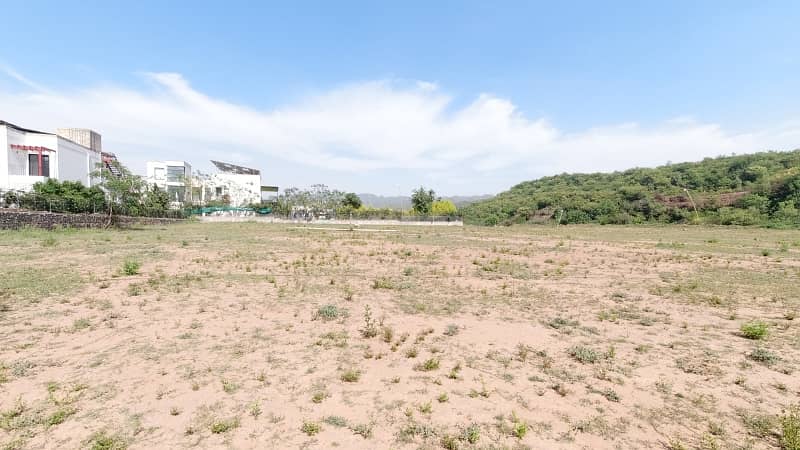 5 Kanal Dead End Corner, Solid & Level Plot For Sale 2