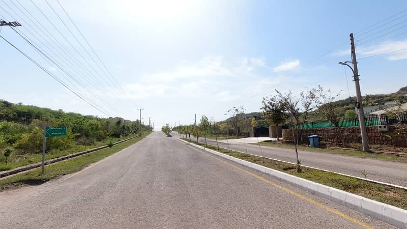 5 Kanal Dead End Corner, Solid & Level Plot For Sale 20