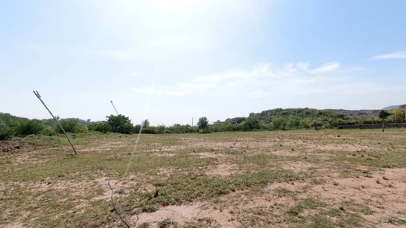 5 Kanal Dead End Corner, Solid & Level Plot For Sale 27