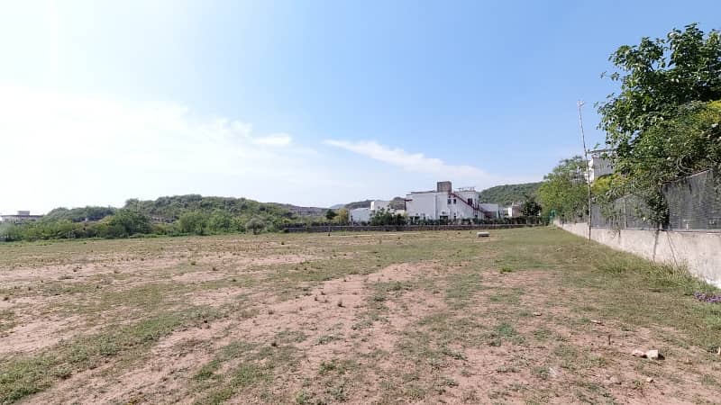 5 Kanal Dead End Corner, Solid & Level Plot For Sale 29