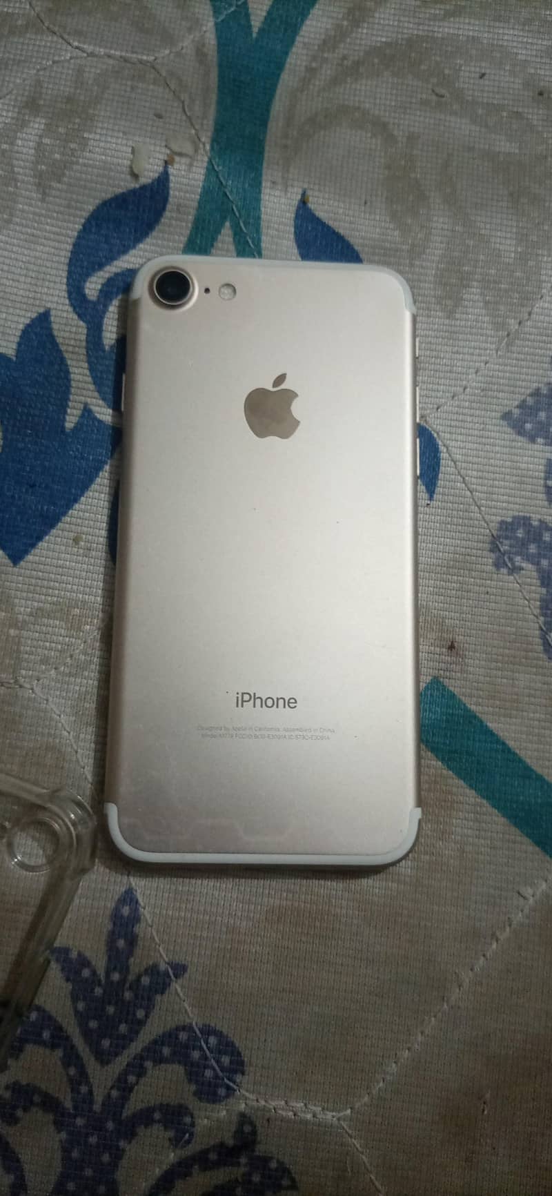 Apple iPhone 7 1