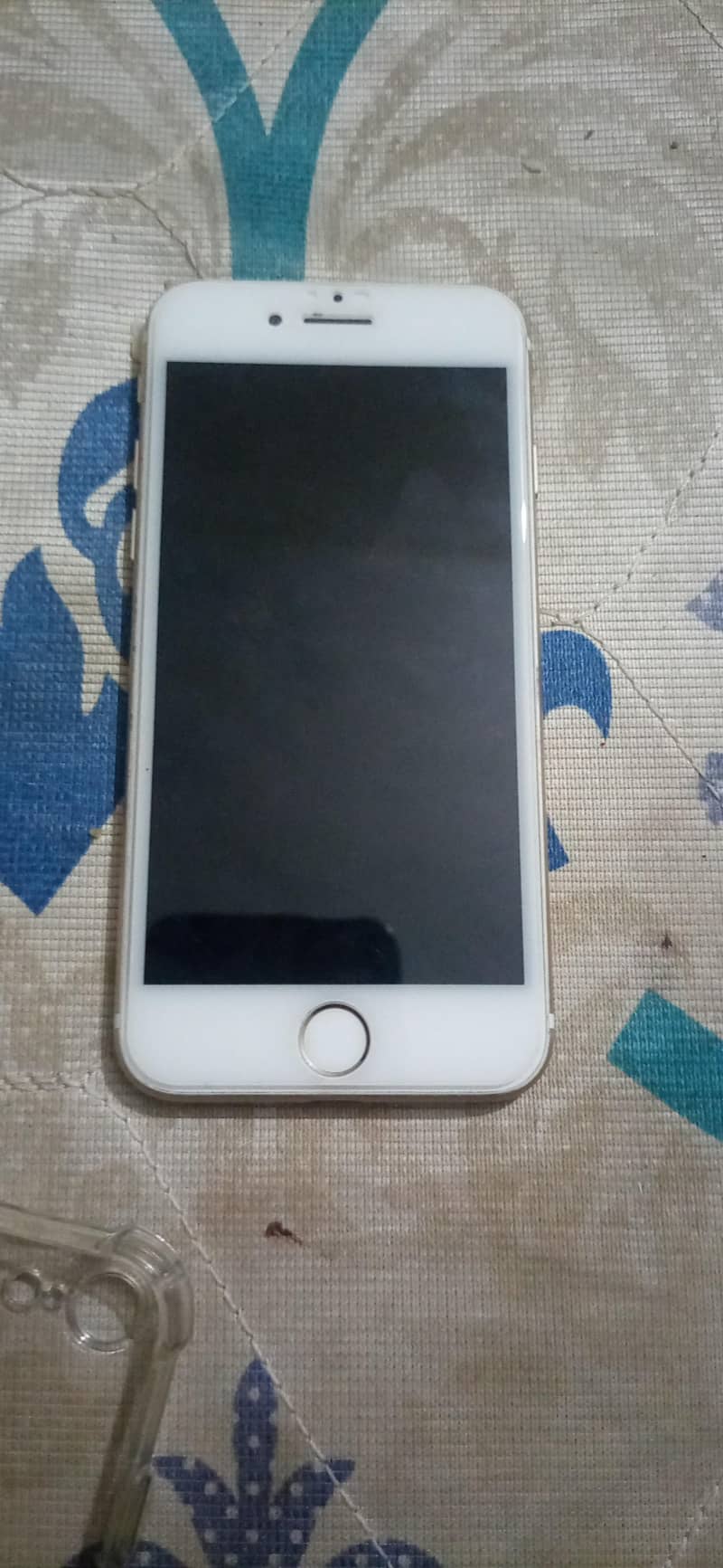 Apple iPhone 7 2