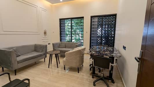 FOR RENT Luxury Furnished 2-Bedroom Open Basement F_6/1