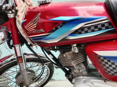 Honda 125 2024 Model Red – 10/10 Condition