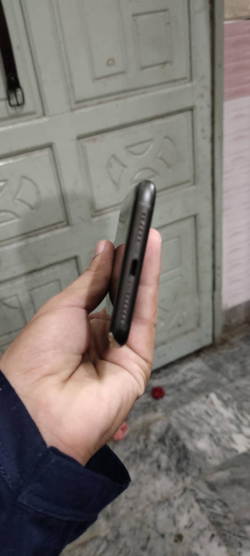 Apple iPhone 11 4