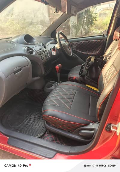 vitz 2000,  1000 cc, used by female