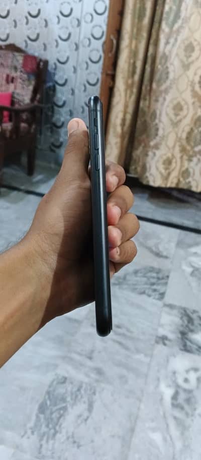 Apple iPhone XR