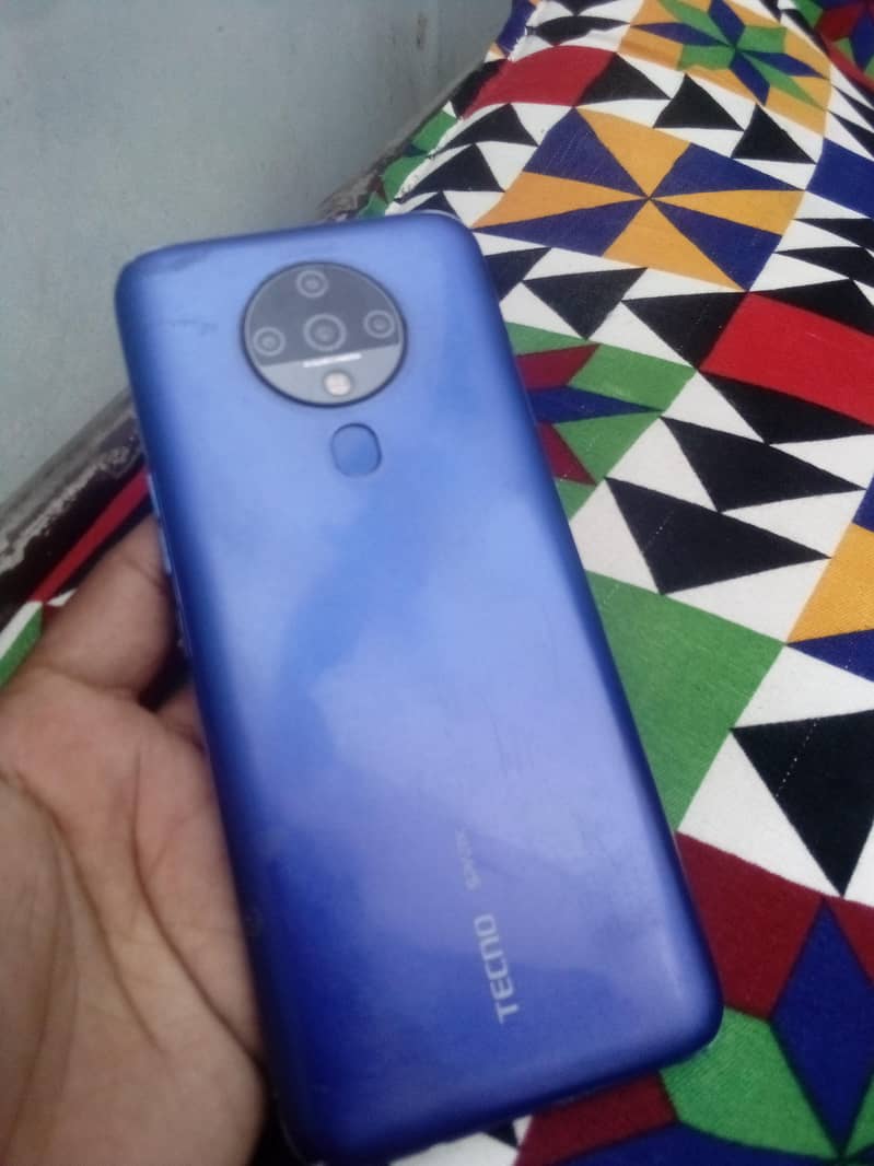 techno spark 6 7