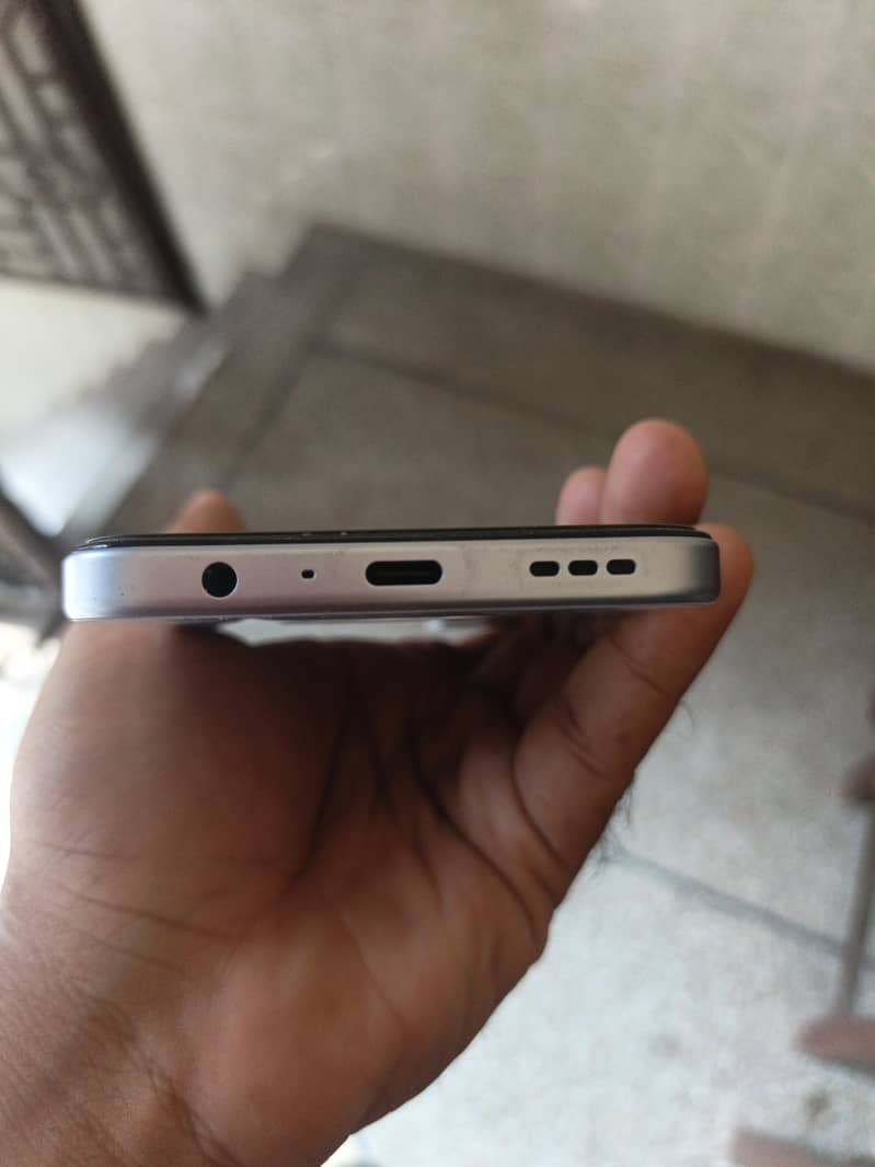 OPPO A6k 3