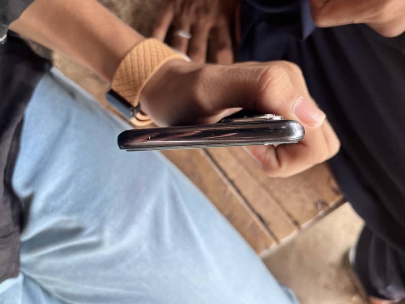 One Plus 9 5G 3