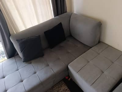 L shaped 6/7 seater sofa