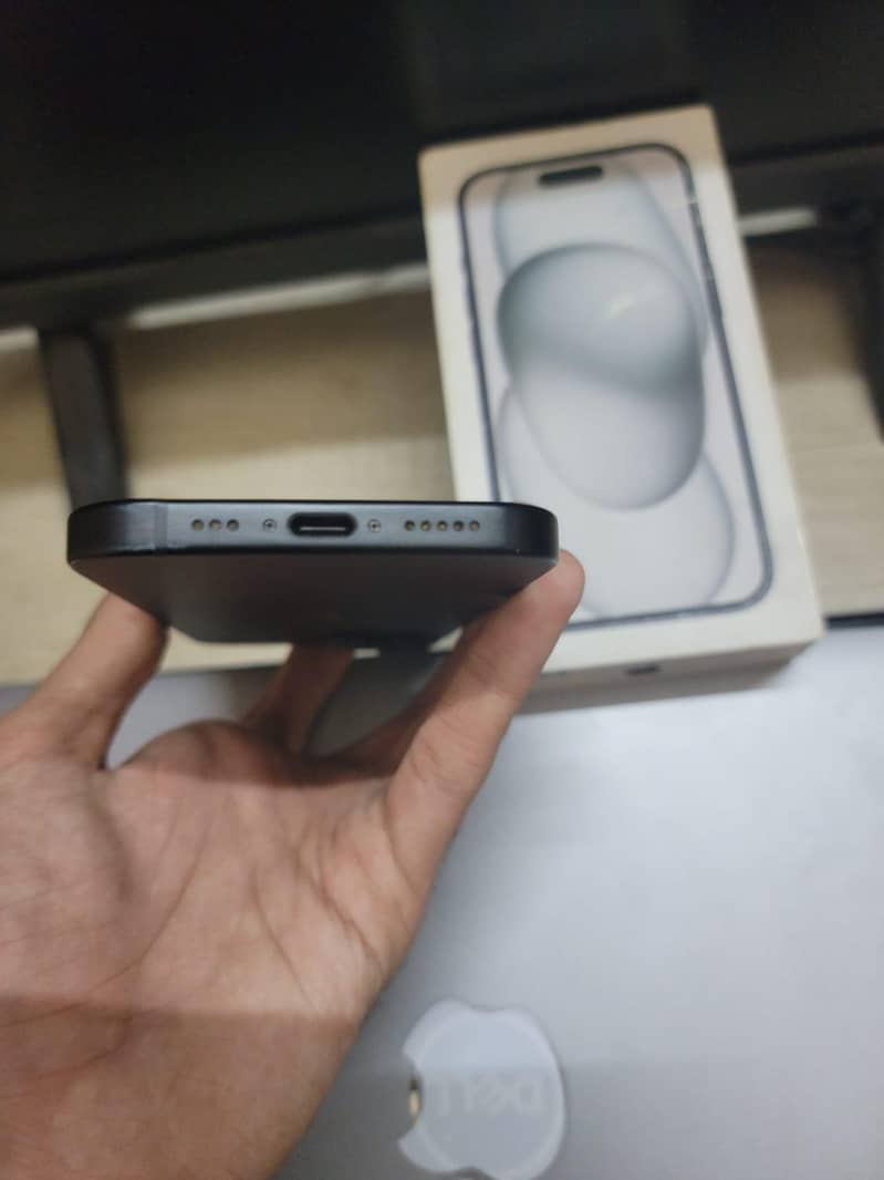 Apple iPhone 15 5