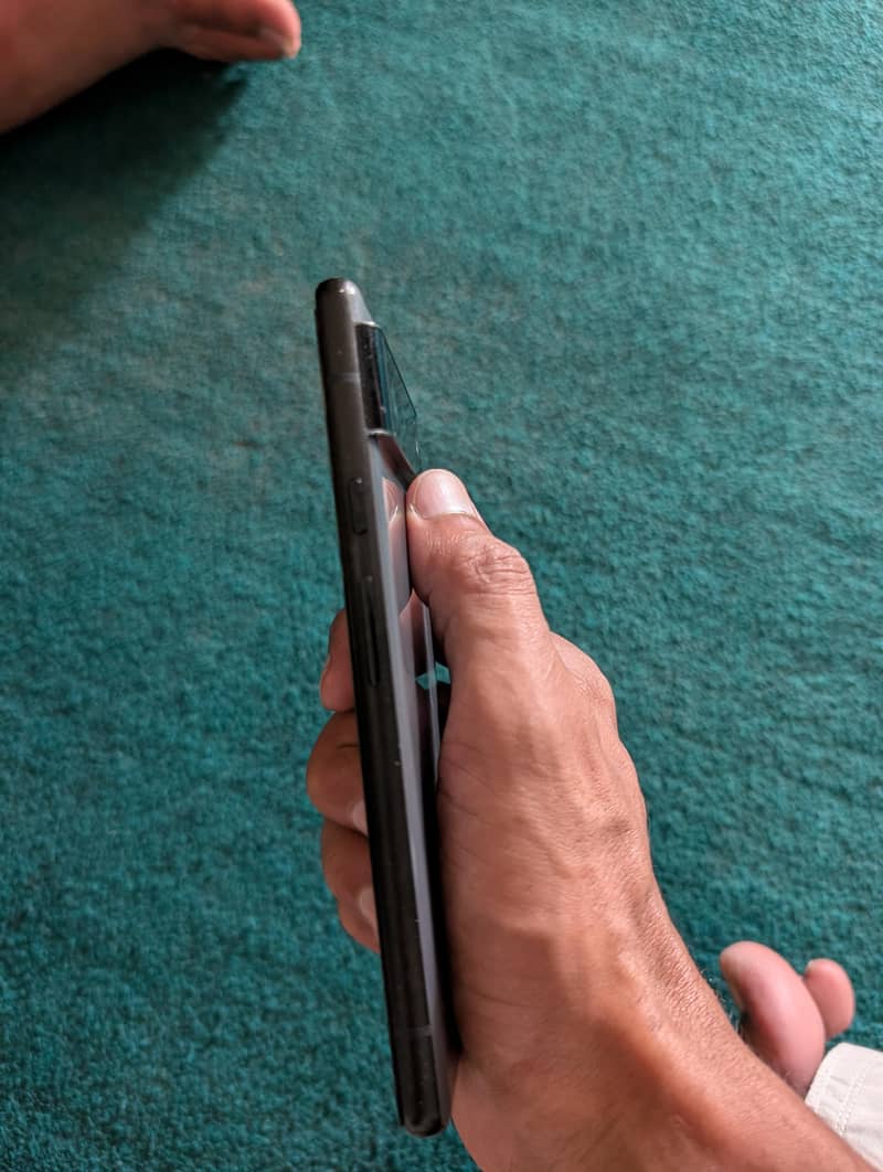 Google Pixel 6 4