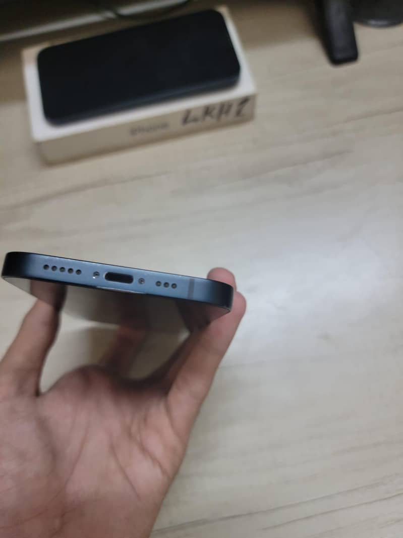 Apple iPhone 13 4