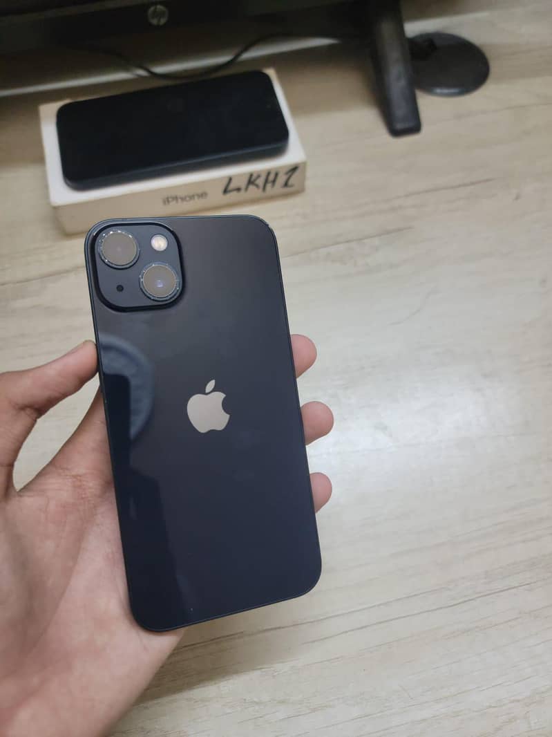 Apple iPhone 13 6