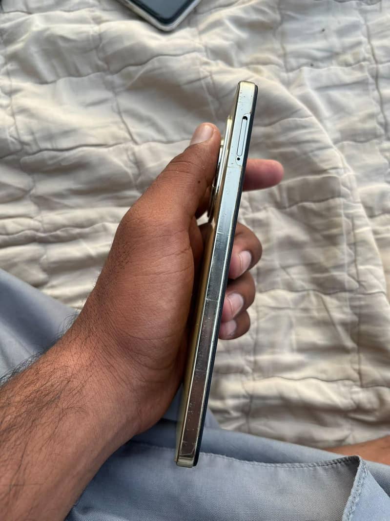 Tecno Spark 20 1