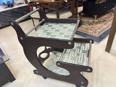 Serving trolley