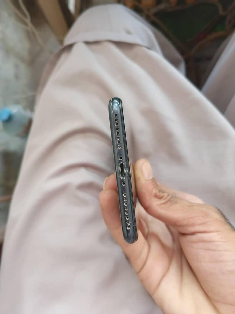 Apple iPhone 7 Plus 1