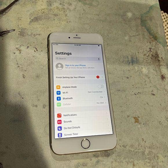 Apple iPhone 7 Plus 1