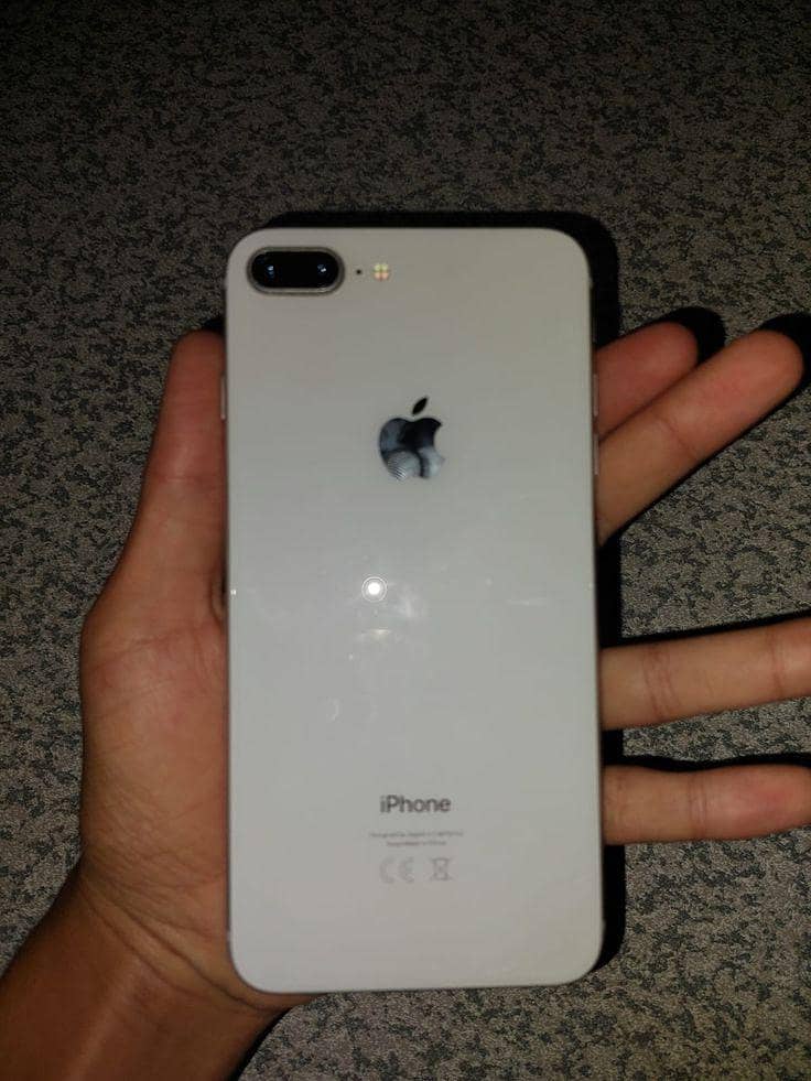 Apple iPhone 7 Plus 2
