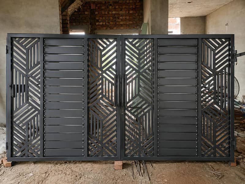 Main gate 0
