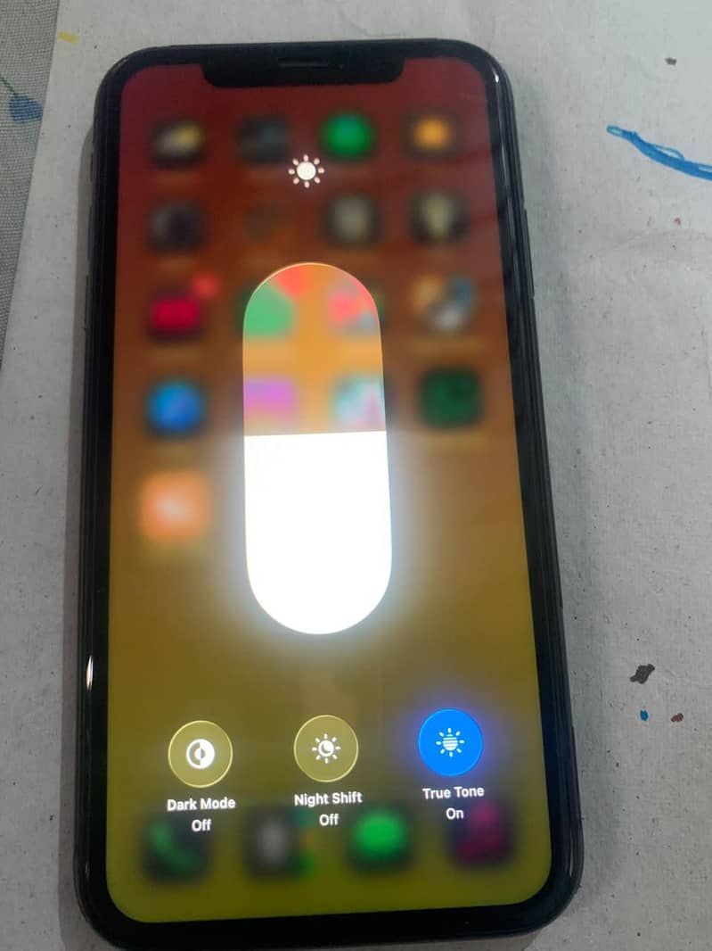 Apple iPhone 11 4