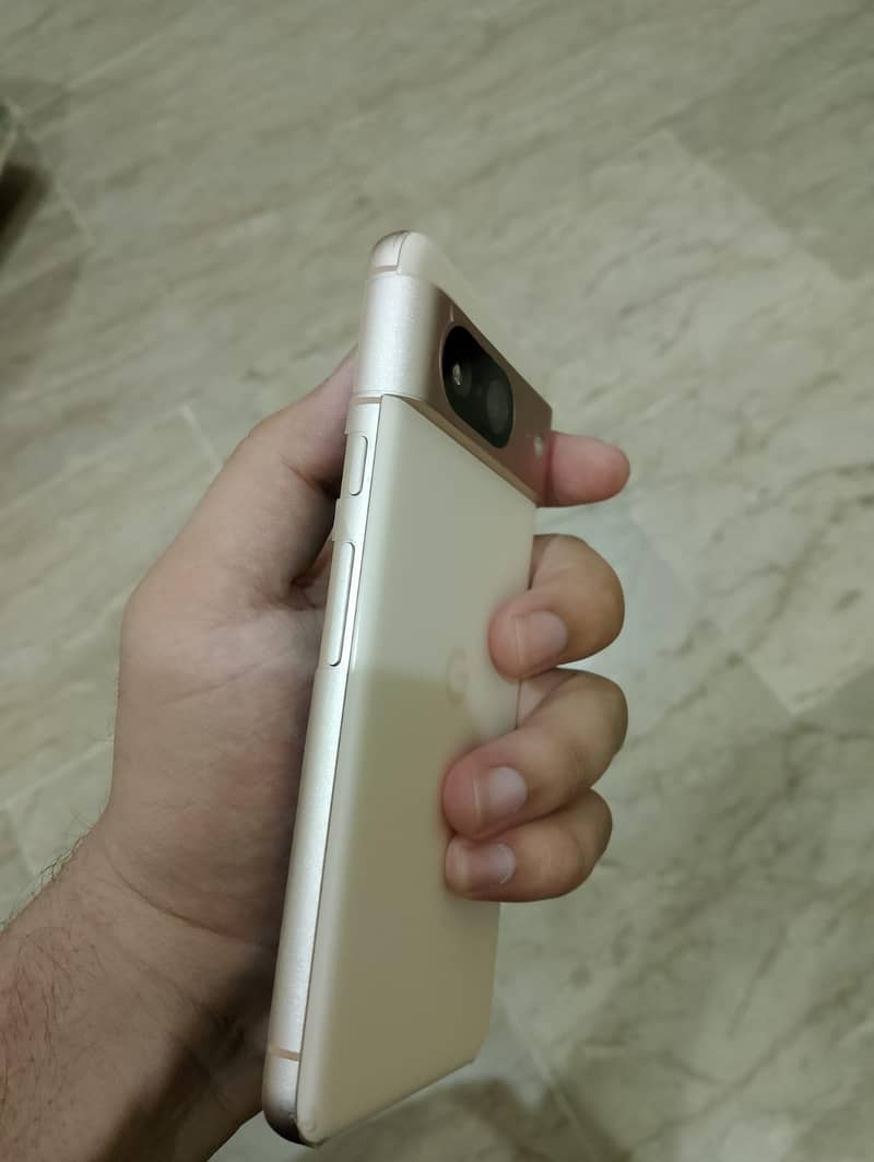 Google Pixel 8 1