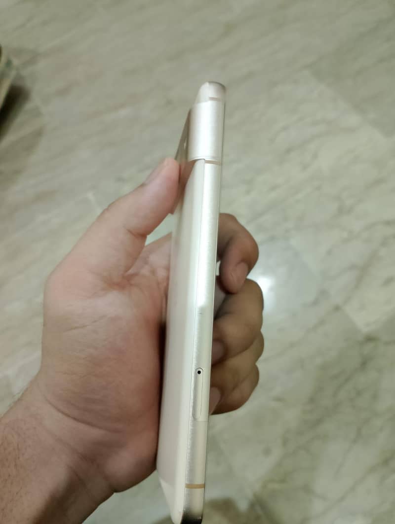 Google Pixel 8 2