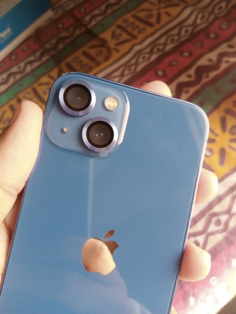 Apple iPhone 13 1
