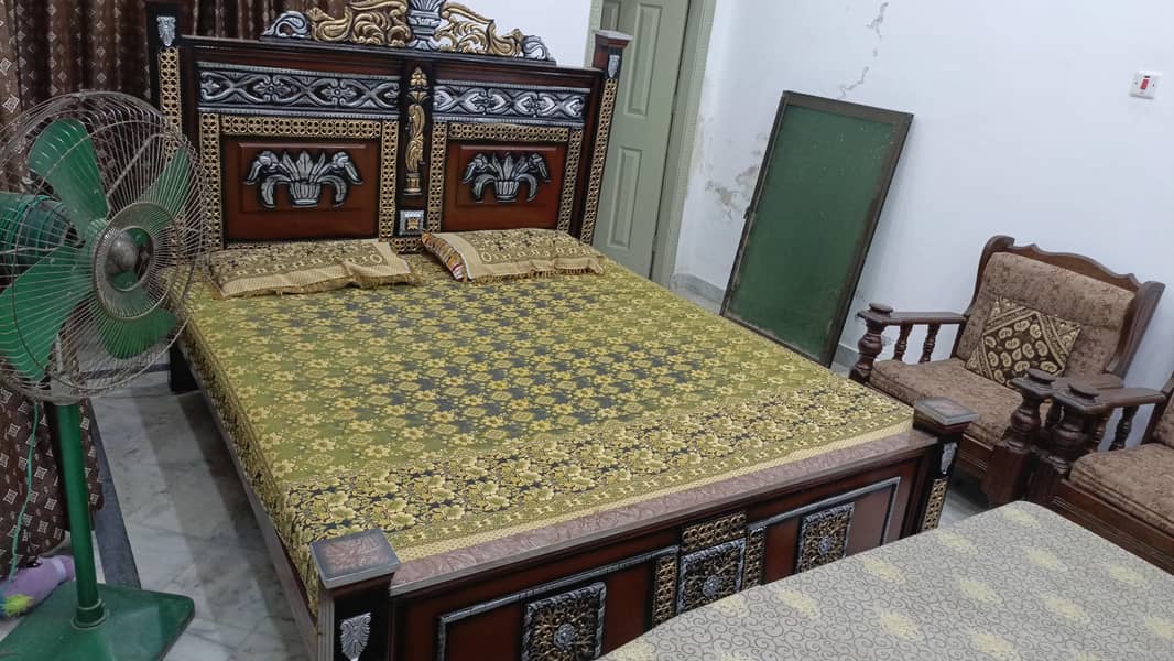 Bed with matras 0