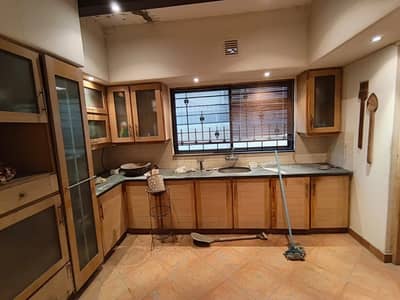 1 kanal used house is available for sale in wapda town