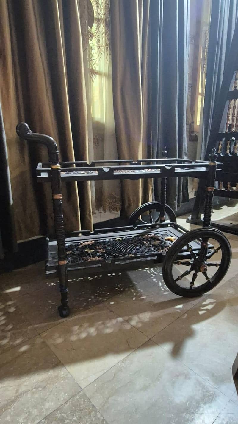 tea trolley 0