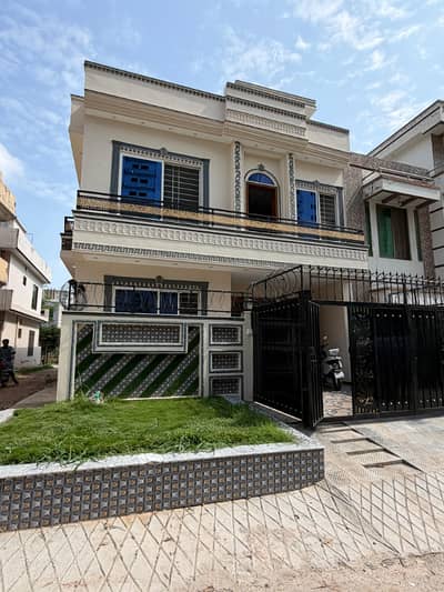 4 marla corner Brandnew house available for sale in G-13/1 Islamabad