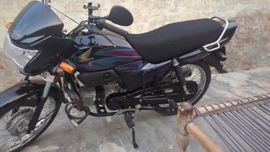 Honda Pridor 100cc  lush condition 25/26