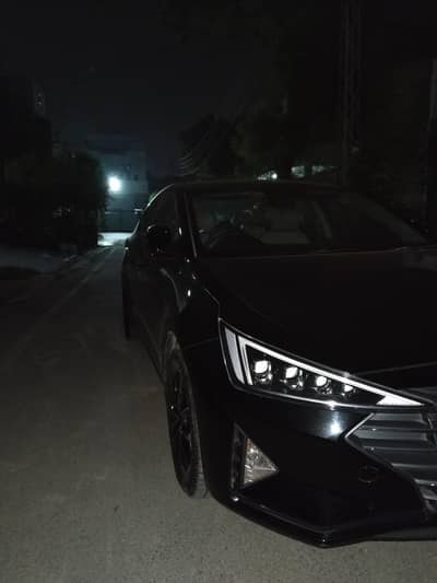 Hyundai Elantra 2024