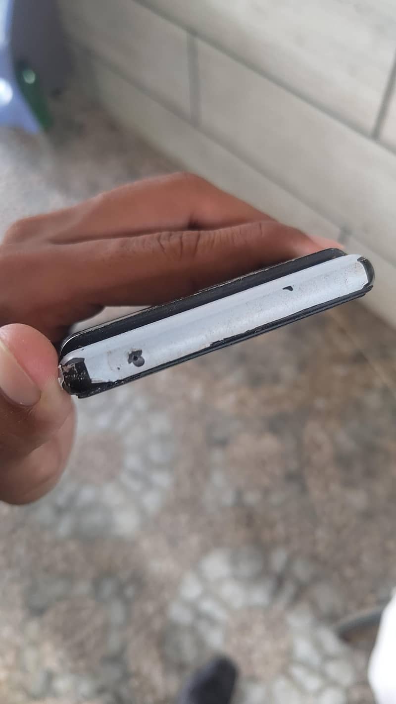 Google Pixel 6 4