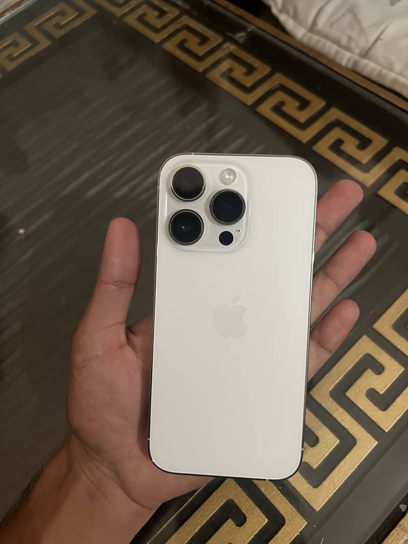 Apple iPhone 14 Pro 4