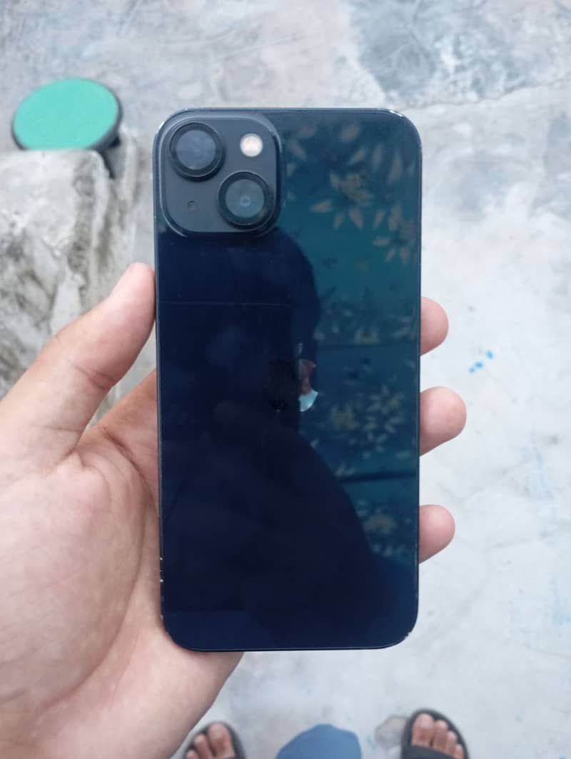 Apple iPhone 13 5