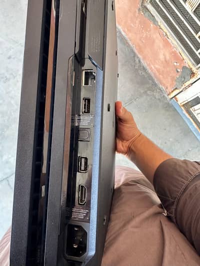 PS4 pro 1 tb clean