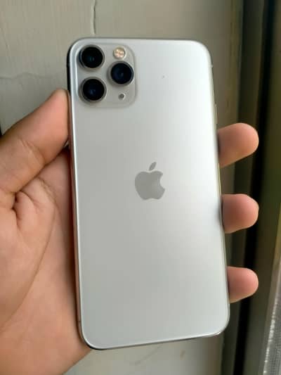 iPhone 11 Pro waterpark