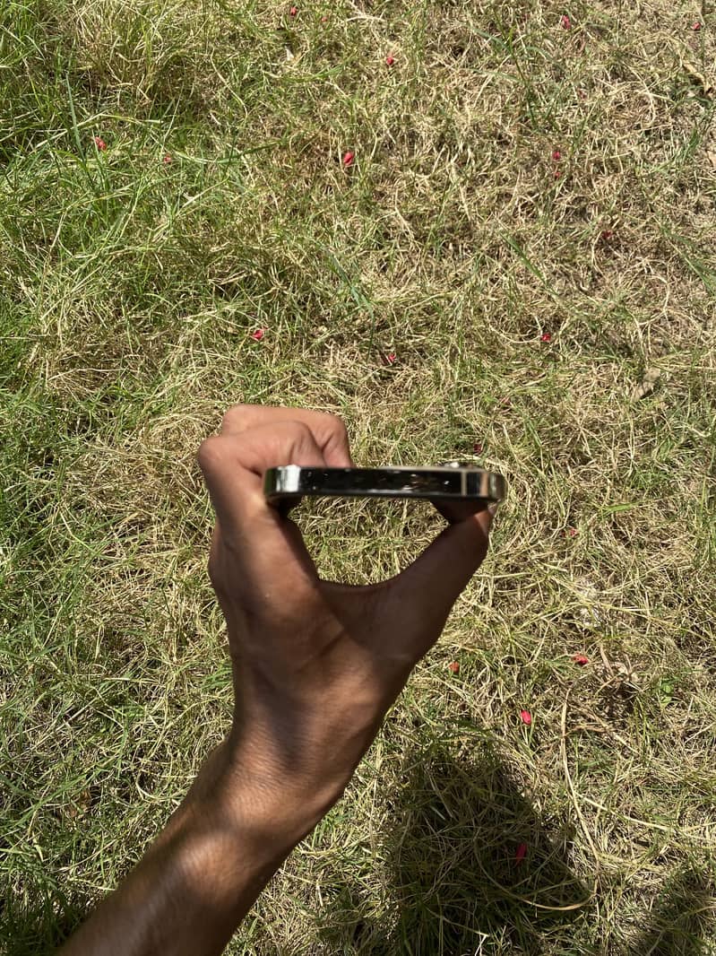 Apple iPhone 13 Pro 5