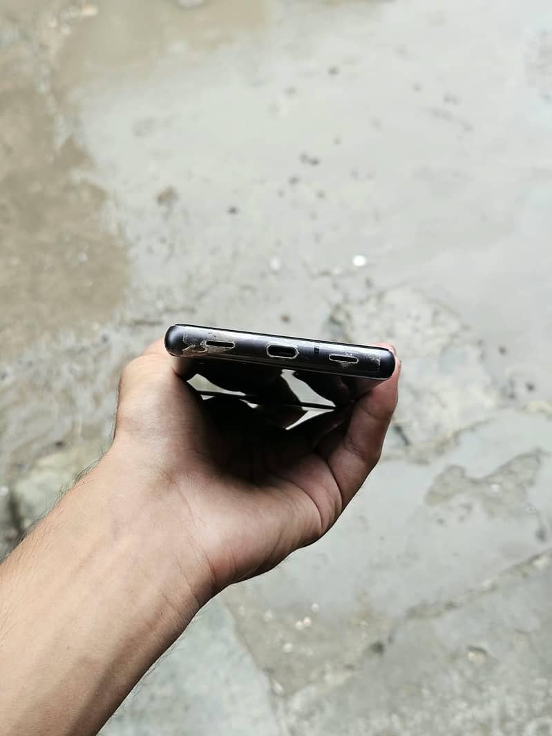 Google Pixel 7a 12